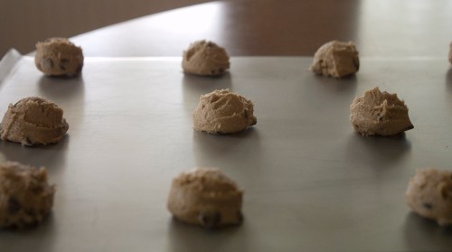 Chocolate_chip_cookie_dough